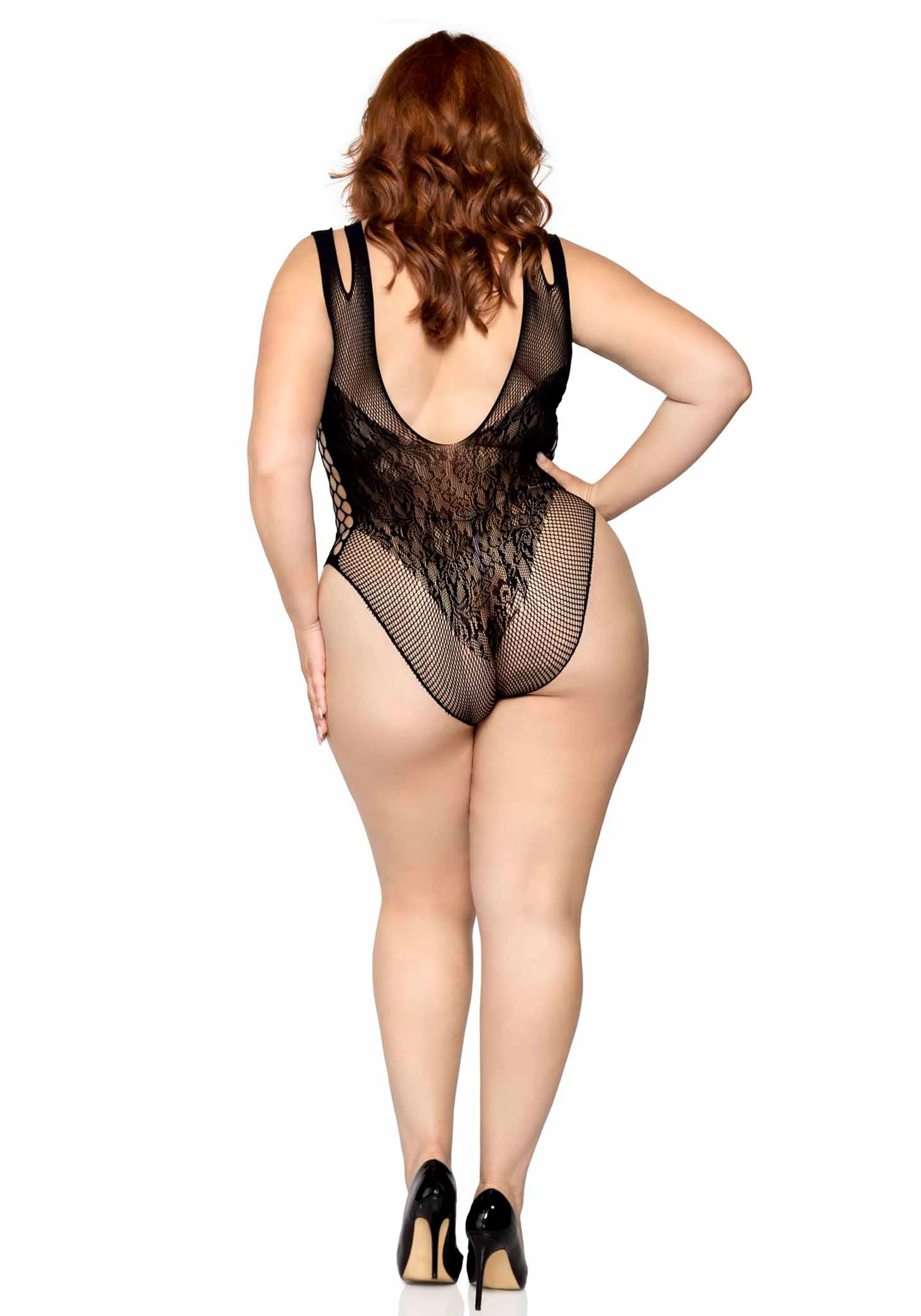 Plus Seamless Bodysuit with Shoulder Straps - Image 10